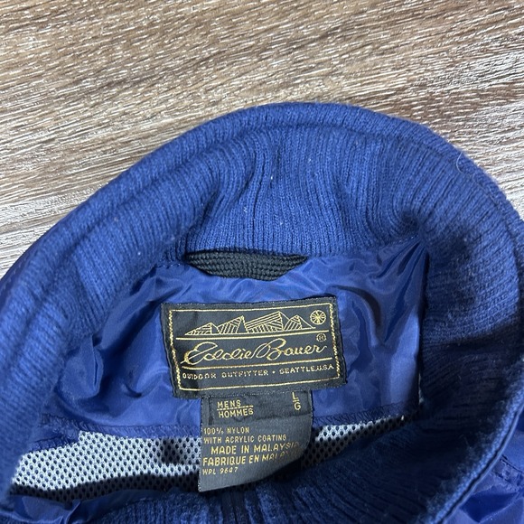 Vintage Eddie‎ Bauer Hideaway Hood Nylon Packable Windbreaker Jacket Size Medium - Picture 4 of 6